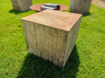 Masivní dubová kostka, 400x400x400 mm Masivní dubová kostka, 400x400x400 mm